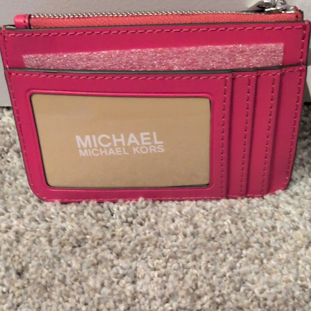 Michael Kors Fuchsia Quilted Wallet - Picture 5 of 12